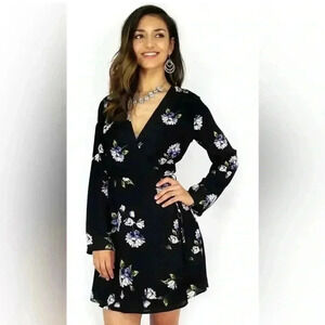 Lush Elly Long Sleeve Lightweight Floral Crepe Wrap Dress size XS